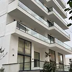 Goldapartment * Sarandë