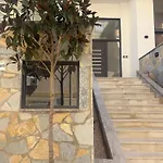 Goldapartment * Sarandë