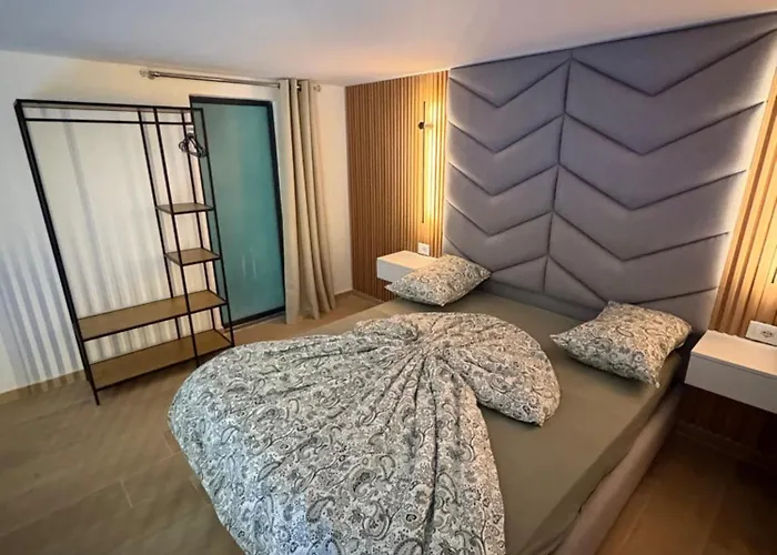 Goldapartment