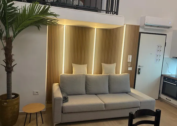 Goldapartment * Sarandë