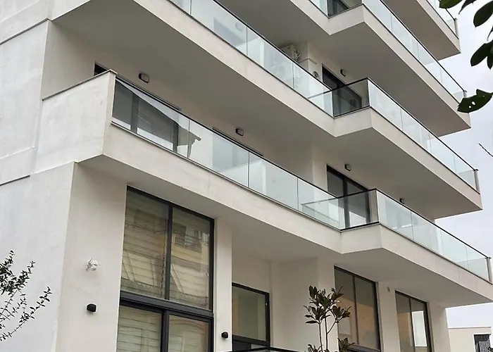 Goldapartment * Sarandë